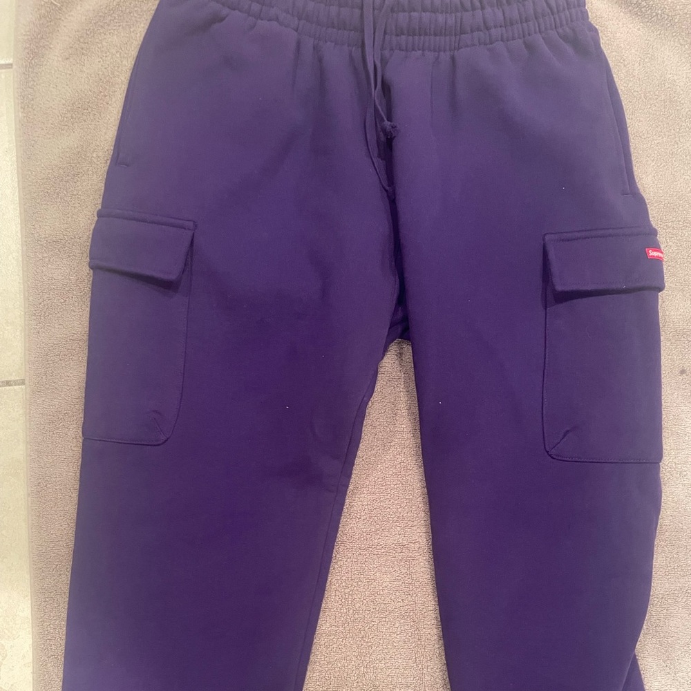 Supreme sweats !!